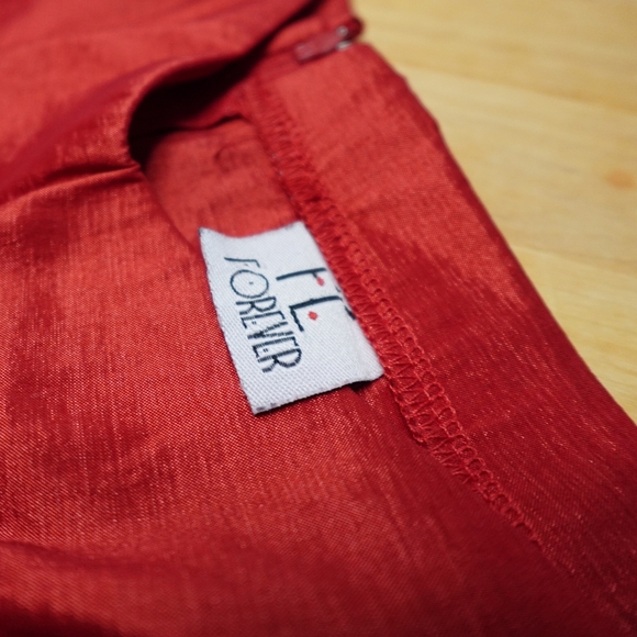 Flowy Red Dress with Bow Ribbon - Picture 2 of 5